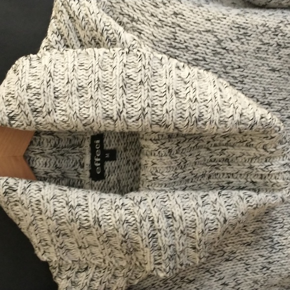 Effeci Oversized Turtleneck Striped Juliette Sleeve Sweater - Picture 9 of 12